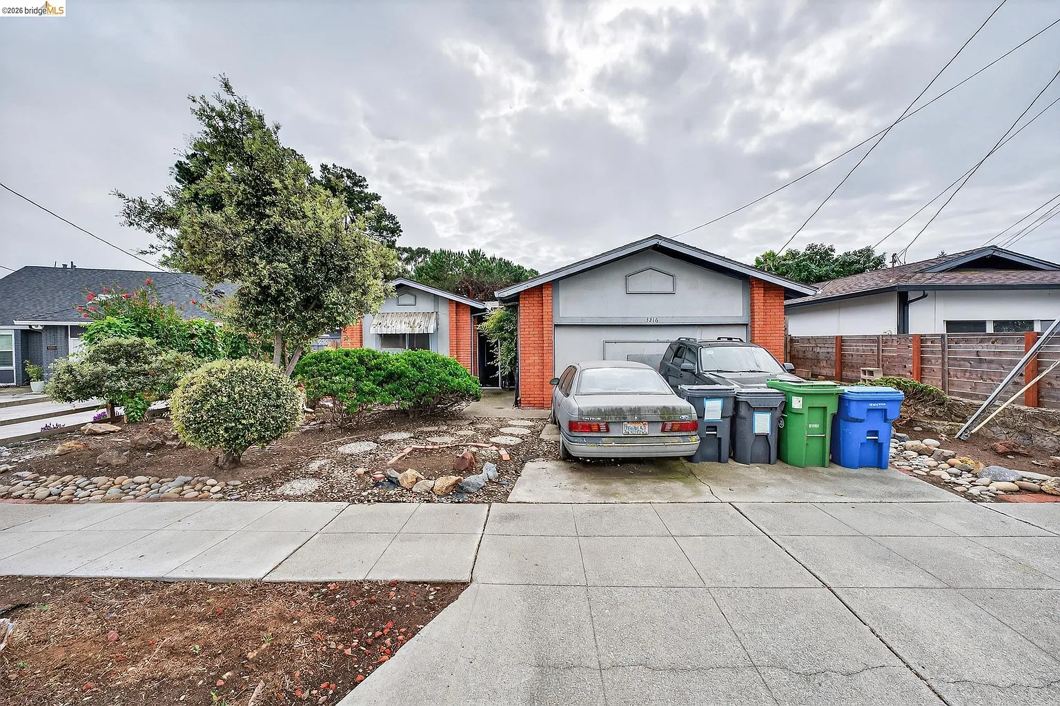 3216 Belmont Way photo 1