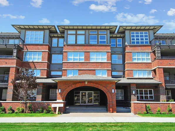 6815 188th St #411, Surrey, BC V4N 0Z8