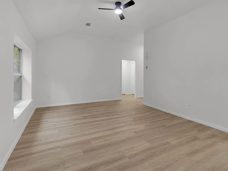 16413 Danika Oak Dr — Photo 13