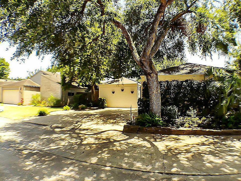 1st image of 12800 Briar Forest Dr Unit 110
