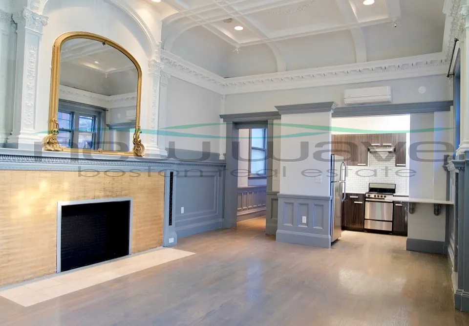 227 Newbury St #5