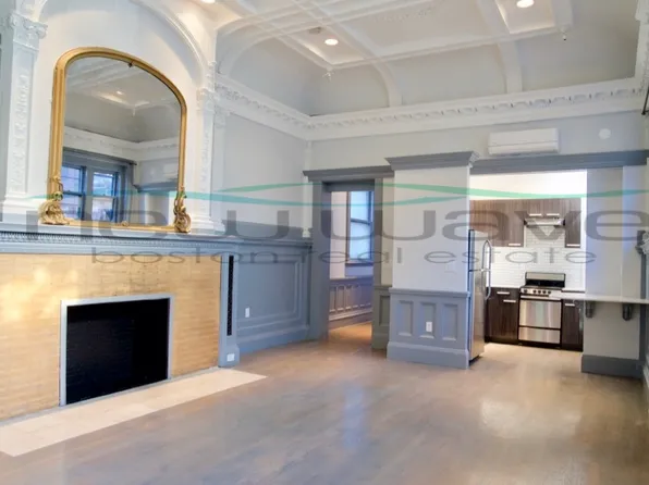 227 Newbury St, Boston, MA