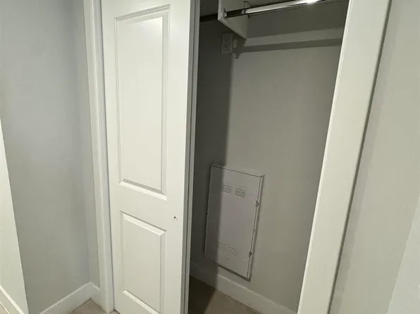 40 Center Street image 20 of 28