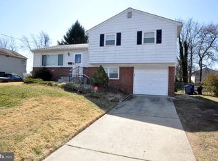 914 Woodlane Rd, Mount Holly, NJ 08060