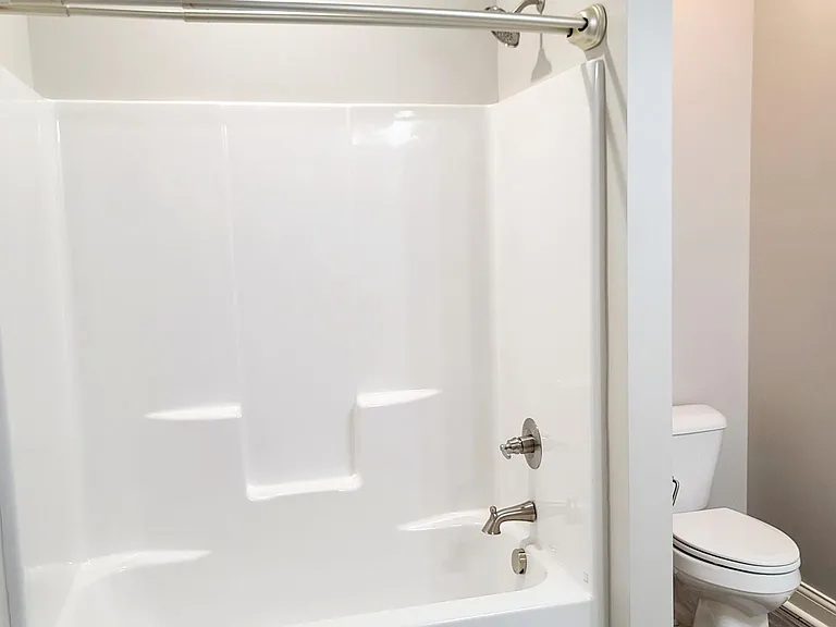 620 Montrose Dr — Photo 21