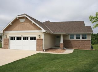 408 Ridge Ct, Abilene, KS 67410