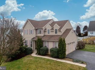 80 Churchill Dr, Red Lion, PA 17356