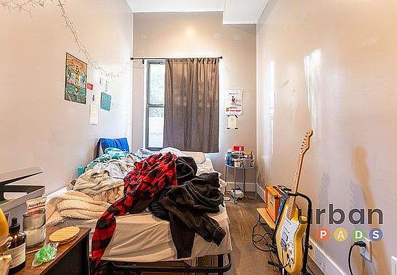 5th image of 248 Jefferson St #1D