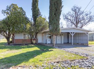 6945 Skyway St, Redding, CA 96002