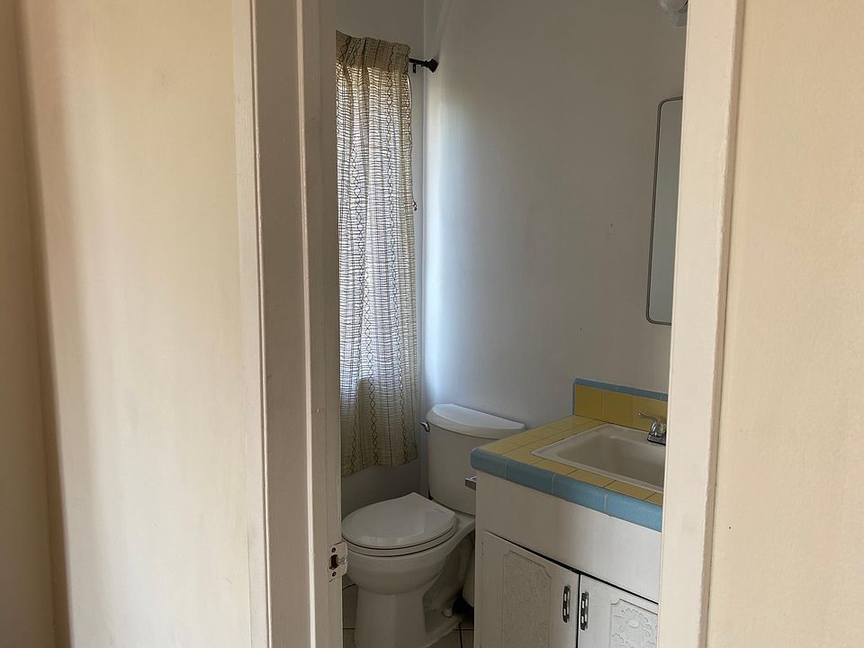 1st image of 632 Tularosa Dr #4