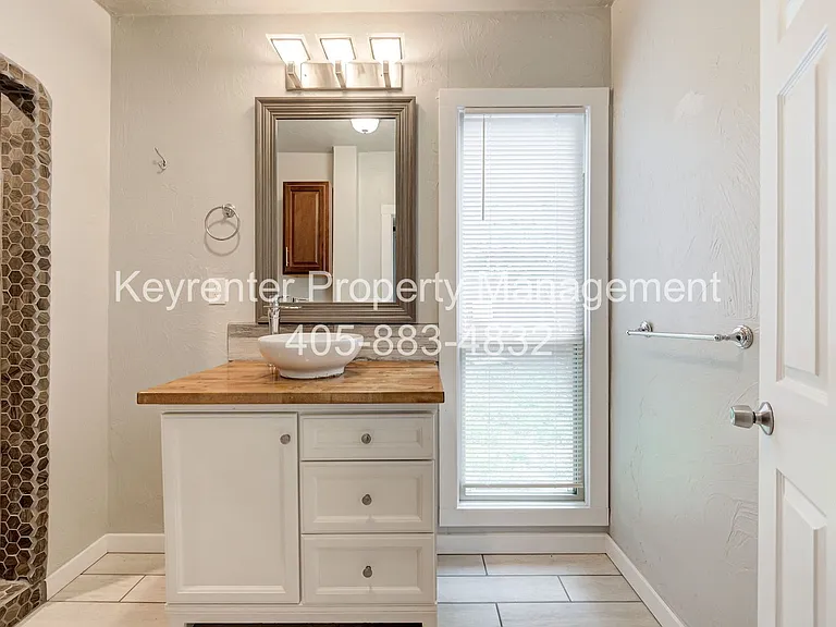 1444 NE 13th St #1446 — Photo 17