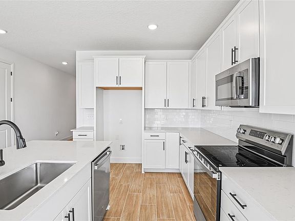 6th image of this home