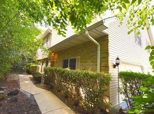 1391 Laurel Oaks Dr #A, Streamwood, IL