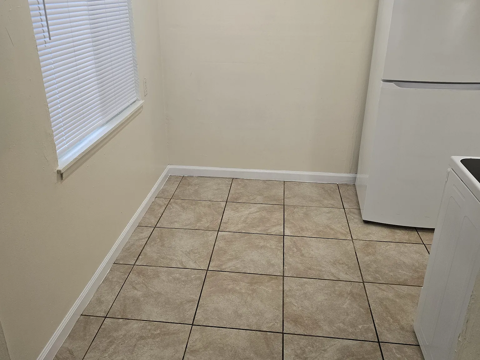 1 bed, 650 sqft, $1,500 — Photo 3