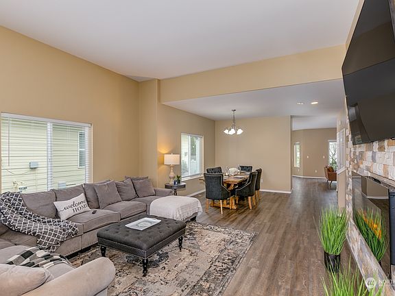 5th image of 14183 Deerfield Drive SE #118A