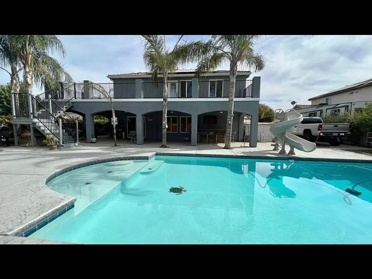 N Jackie St — Photo 3