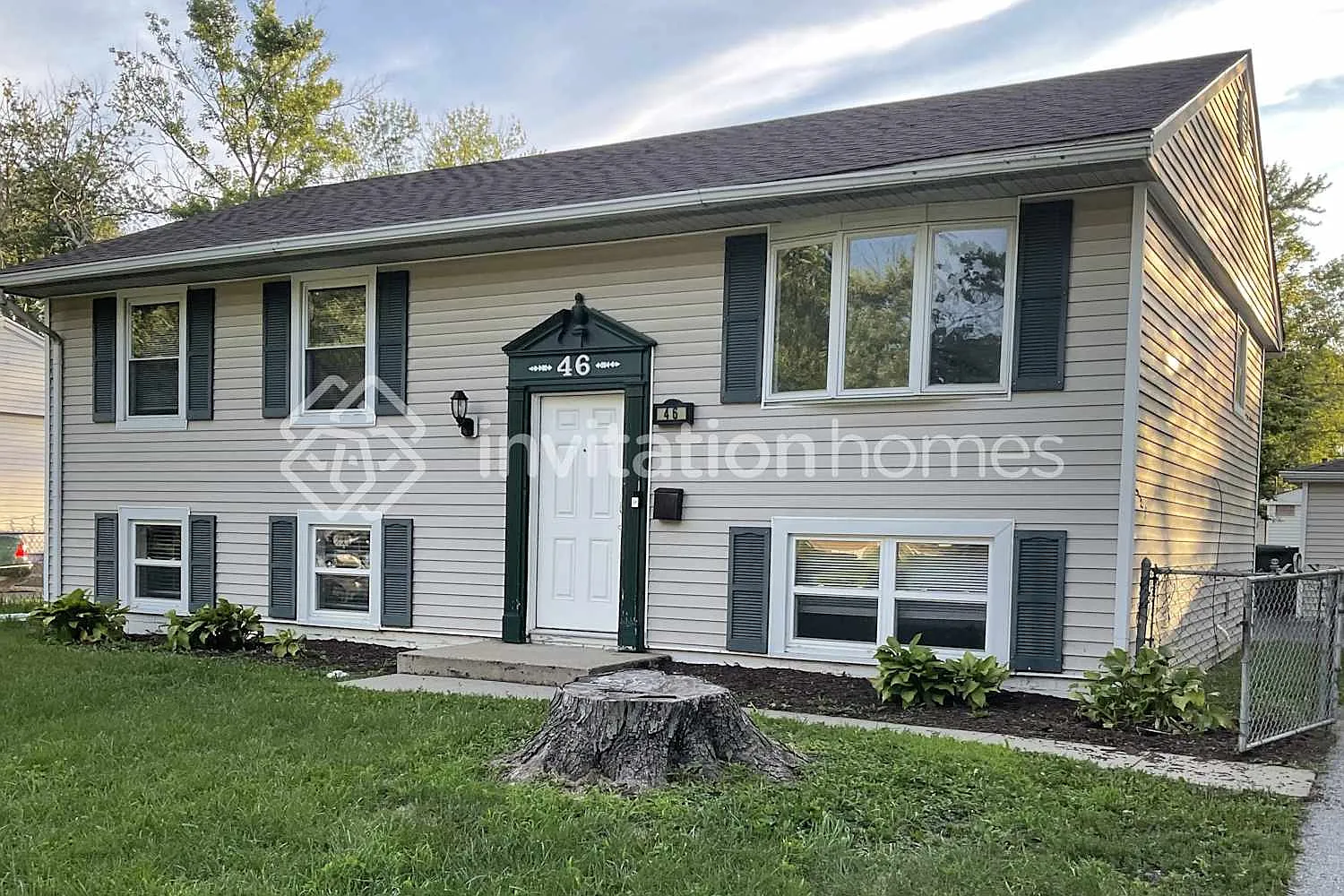 46 S Willow Ln Glenwood, IL 60425 — Photo 1