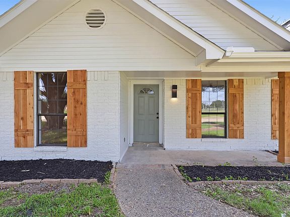 4th image of 1516 Hendrick Dr