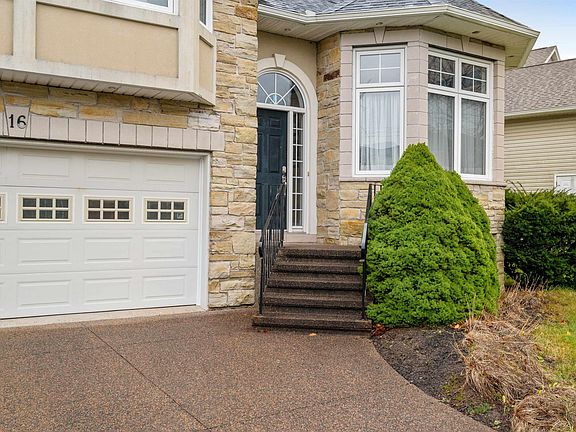 2nd image of 16 Ridgepark Ln