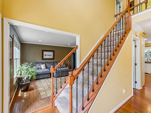 3rd image of 6946 Roundwood Ct