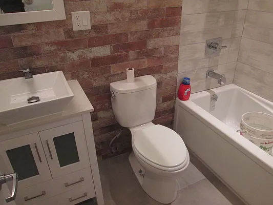 Rented by The Hamilton Group | media 16