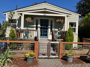 2215 2nd Ave W, Seattle, WA 98119