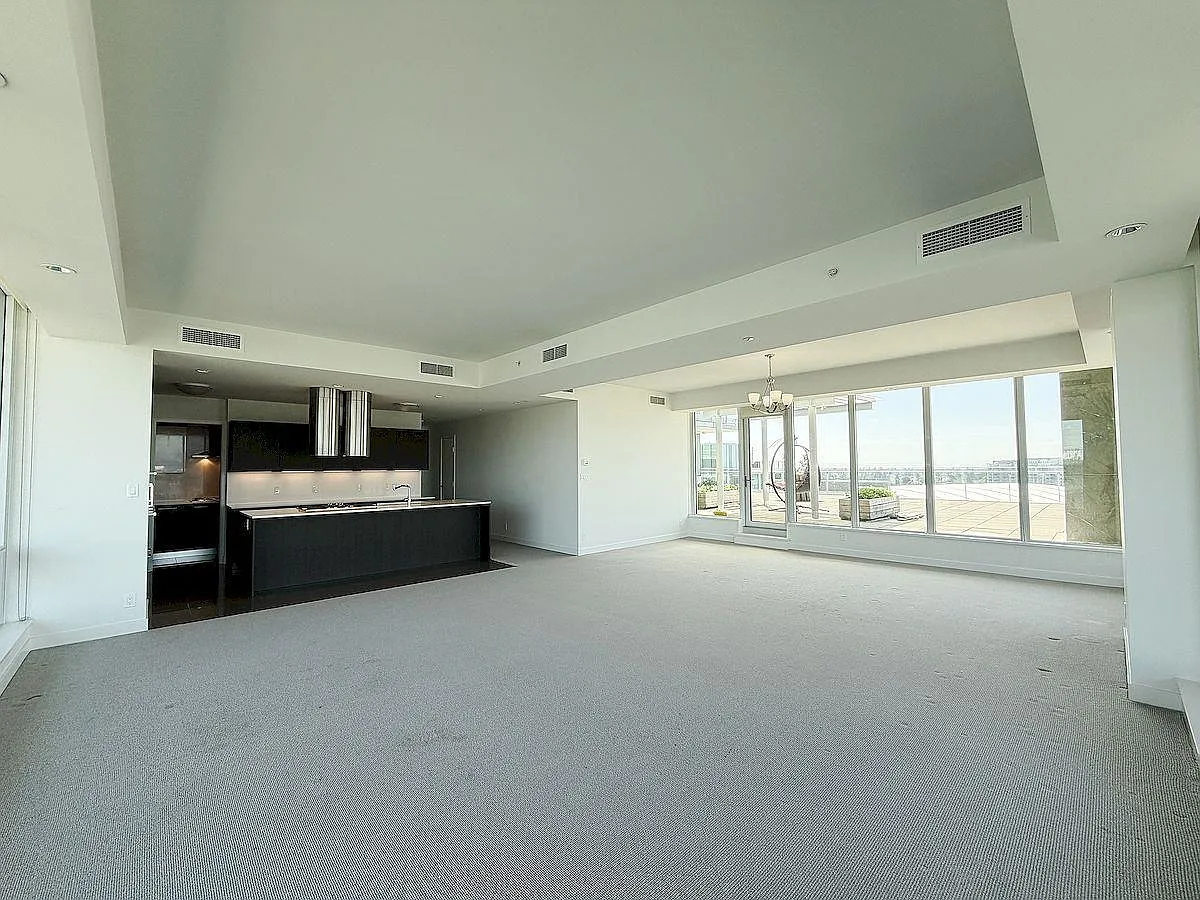 4 bed, 3272 sqft, $12,000 — Photo 4