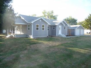 701 W Elm St, Altamont, IL 62411