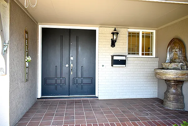 3 bed, 1713 sqft, $3,300 — Photo 2