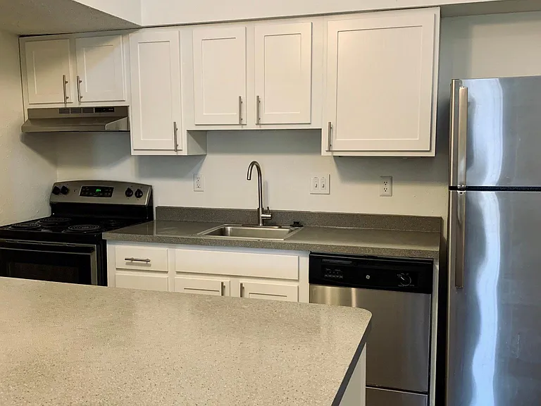 Seven65 Lofts — Photo 5