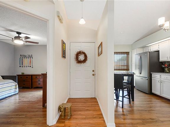 4th image of 12233 Augusta Woods Cir