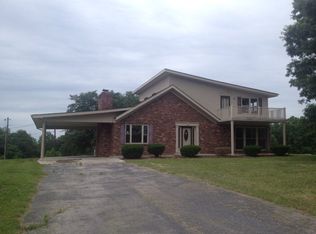 15 Sandhill Church Rd, Irvine, KY 40336