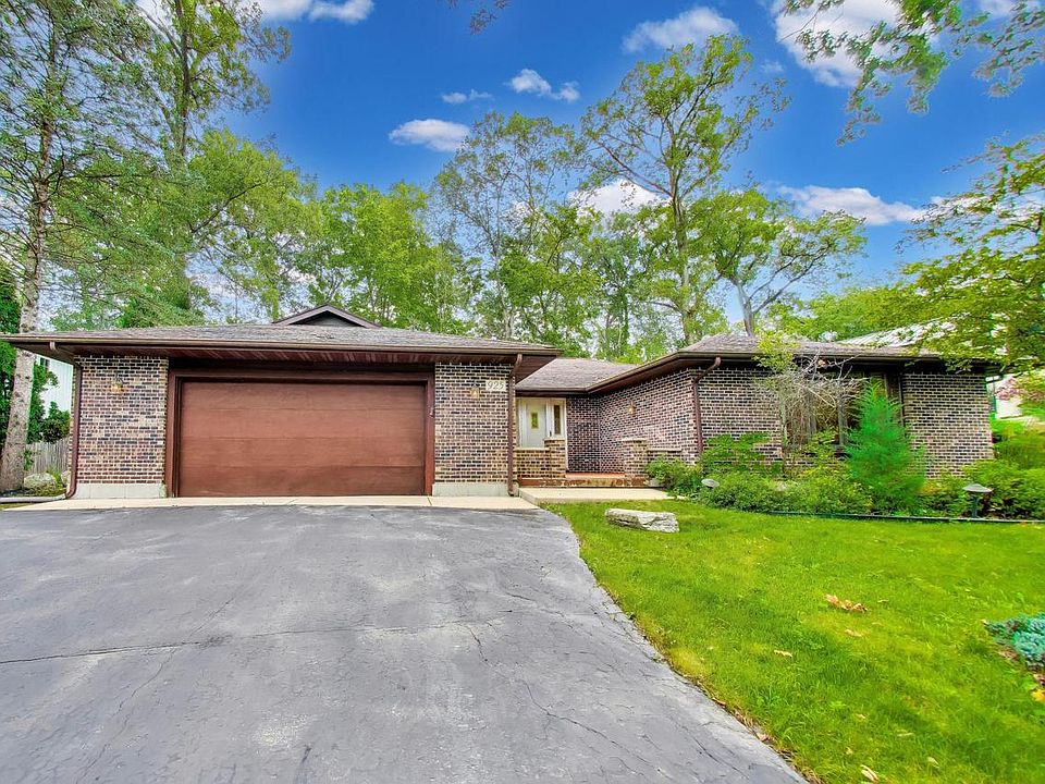 1st image of 925 Tarrant DRIVE