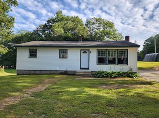 10 Oak St, Jay, ME 04239