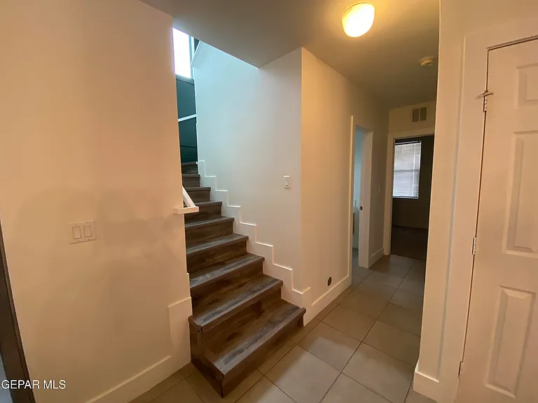 3604 Keltner Ave #B — Photo 5