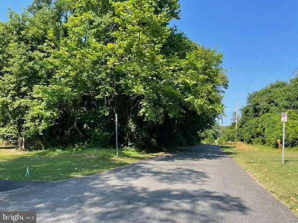 853 & 855 Main Ave, Linthicum Heights, MD 21090