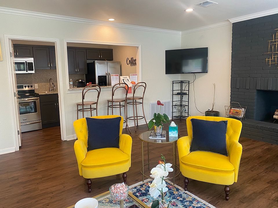 1st image of 8405 Bent Tree Rd #3613