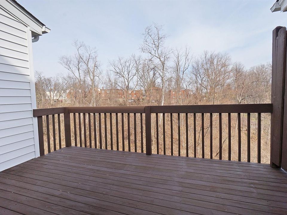 2nd image of 1249 Parkside Ct