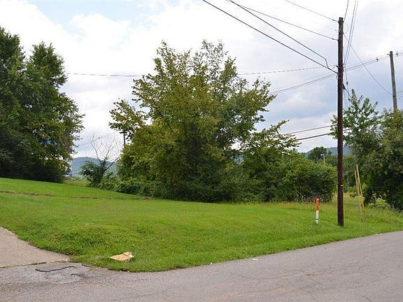 5th image of 111 River Dr