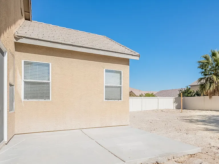 4924 White Jade St — Photo 14