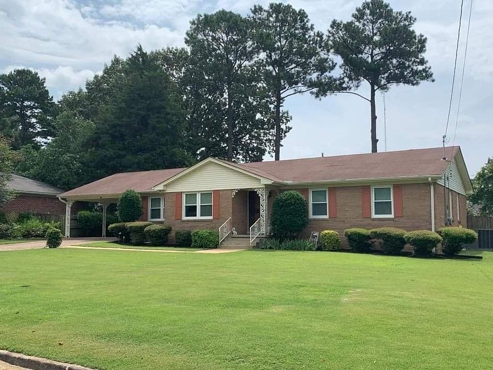1st image of 76 Lesa Dr