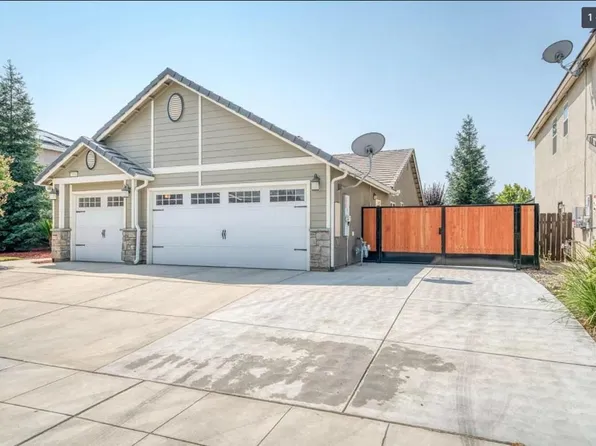 2954 Duncan Ave, Clovis, CA 93611