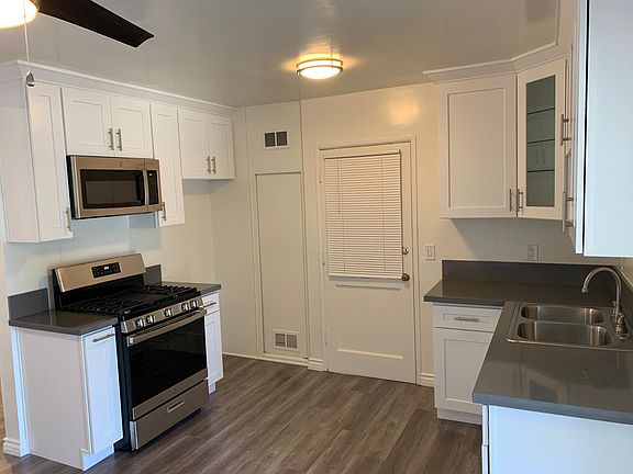 2nd image of 4020 1/2 Edenhurst Ave