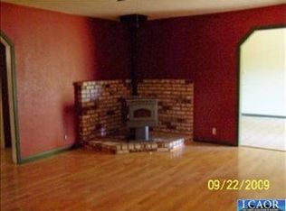 19455 Old Creek Rd, Hidden Valley Lake, CA 95467