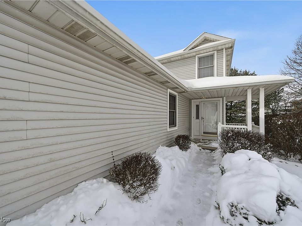 1st image of 758 Beverly Ave
