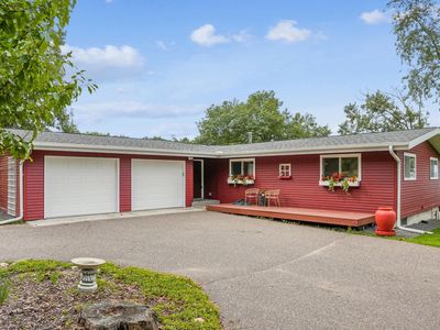 427 Green Mill Ln, Hudson, WI, 54016