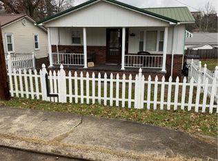 413 Lore St, Saint Albans, WV 25177