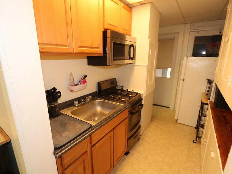 7-9 Weidman Pl #2 — Photo 35