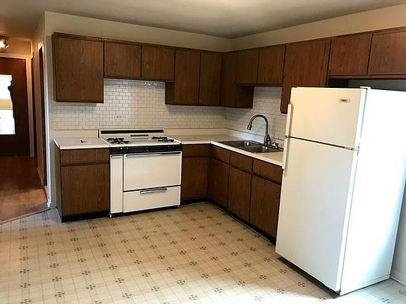 5th image of 1914 W Warner Ave APT 3T