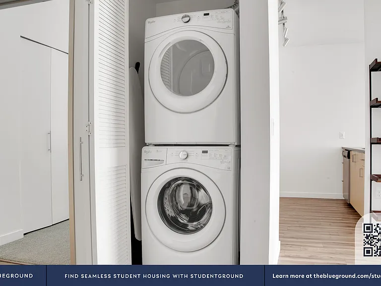 Washer/Dryer in Apartment